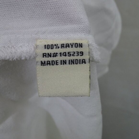 Sim and Sam White Button Up Shirt Women Size S Short Sleeve Collared Pocket - Picture 5 of 8